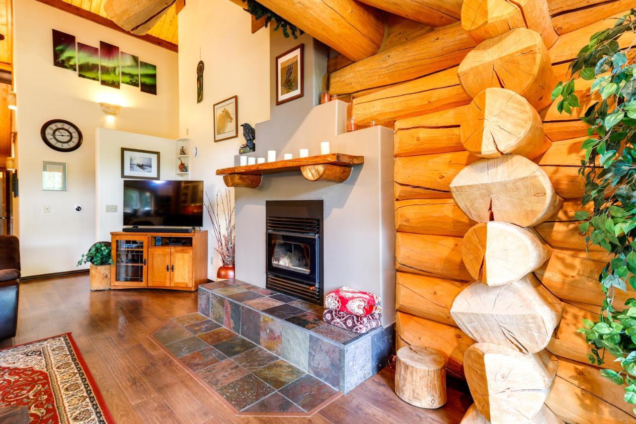 Riverside Log Cabin On-Site Aurora Viewing! North Pole 외부 사진