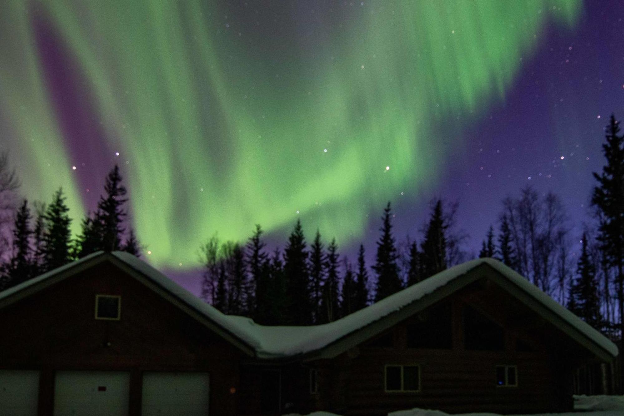 Riverside Log Cabin On-Site Aurora Viewing! North Pole 외부 사진